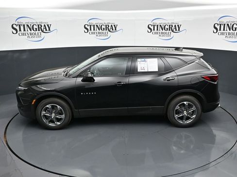 Used 2025 Chevrolet Blazer LT AWD/4WD image 21