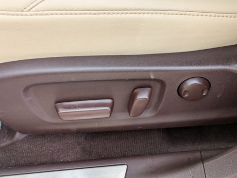 Used 2020 Lexus RX 450h AWD w/ Premium Package image 21