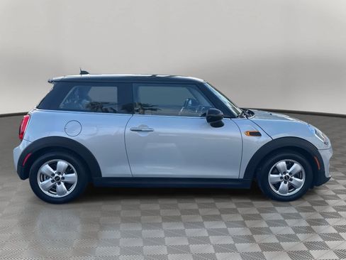 Used 2014 MINI Cooper 2-Door Hardtop image 4