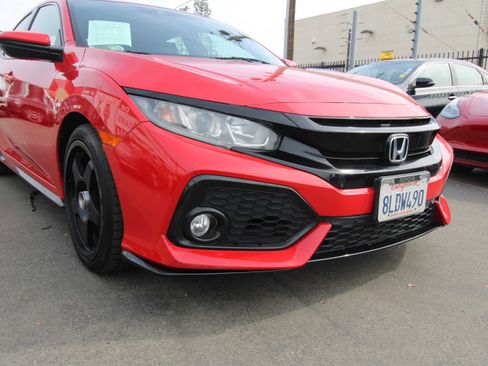 Used 2019 Honda Civic Sport image 3