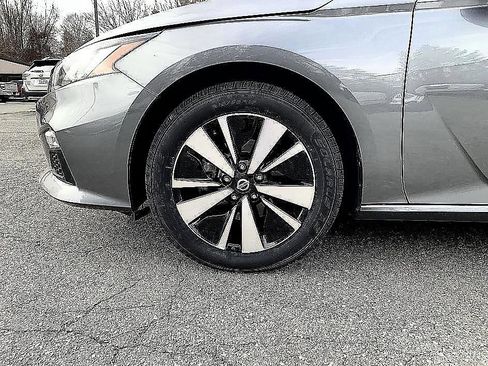 Certified 2022 Nissan Altima 2.5 SV image 8