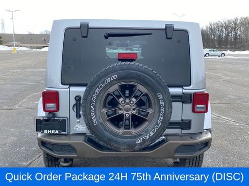 Used 2017 Jeep Wrangler Unlimited Sahara image 4