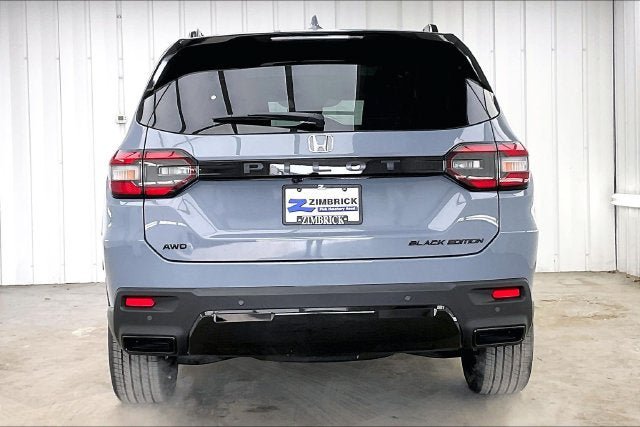 New 2026 Honda Pilot Black Edition image 4