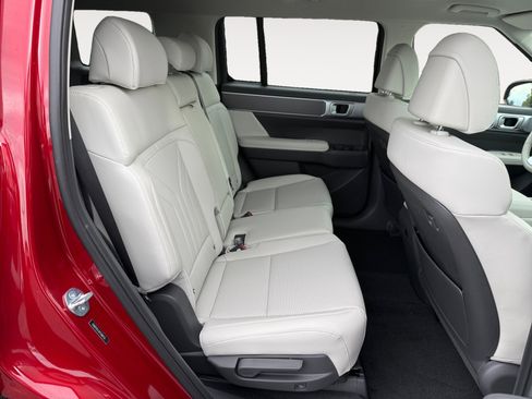 Certified 2026 Hyundai Santa Fe SEL image 18