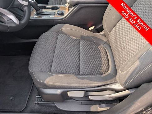Used 2018 GMC Acadia SLE AWD/4WD image 21