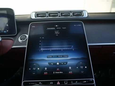 Used 2022 Mercedes-Benz S 580 4MATIC Sedan w/ AMG Line Package image 71