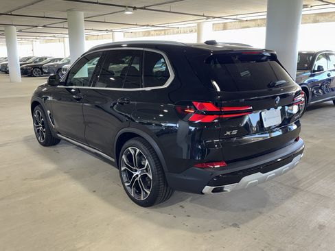 New 2026 BMW X5 xDrive40i w/ Climate Comfort Package AWD/4WD image 5