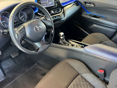 Certified 2020 Toyota C-HR XLE FWD image 11