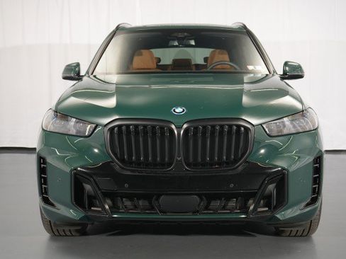 Used 2026 BMW X5 xDrive50e w/ M Sport Package AWD/4WD image 5
