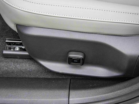 New 2026 Volvo EX30 Cross Country Ultra w/ Protection Package Premier image 29