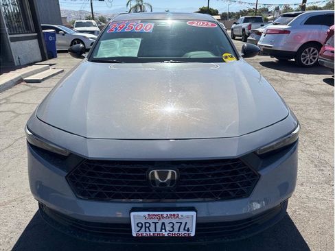 Used 2025 Honda Accord SE image 6