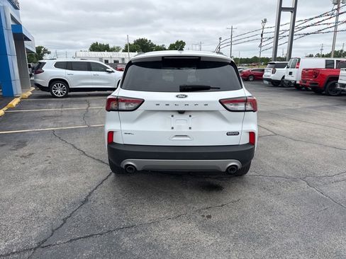 Used 2022 Ford Escape SEL w/ Technology Package FWD image 5