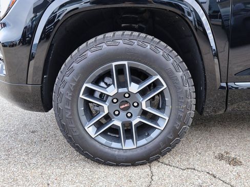 New 2026 GMC Terrain AT4 w/ Convenience Package III image 35