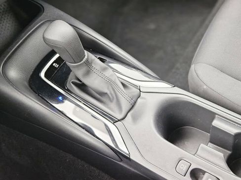 Used 2024 Toyota Corolla LE image 24