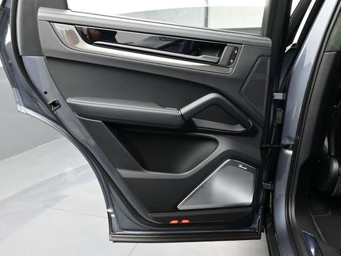 New 2026 Porsche Cayenne Turbo GT AWD/4WD image 13