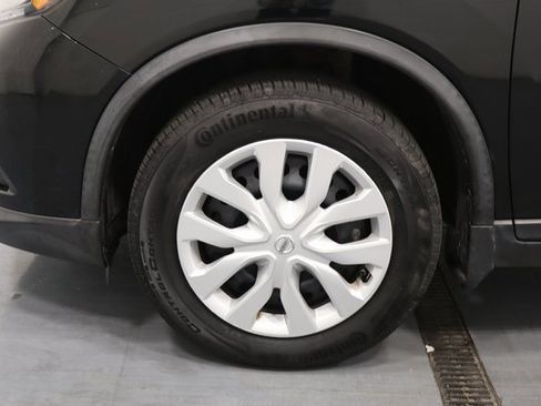 Used 2015 Nissan Rogue S image 22