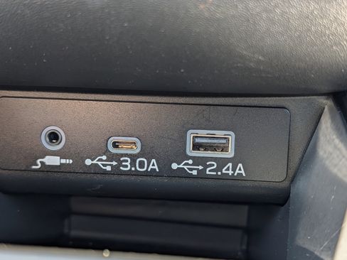 Used 2025 Subaru Legacy Premium image 33