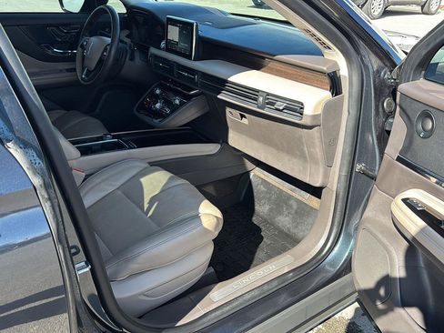 Used 2020 Lincoln Corsair Reserve w/ Equipment Group 202A image 25