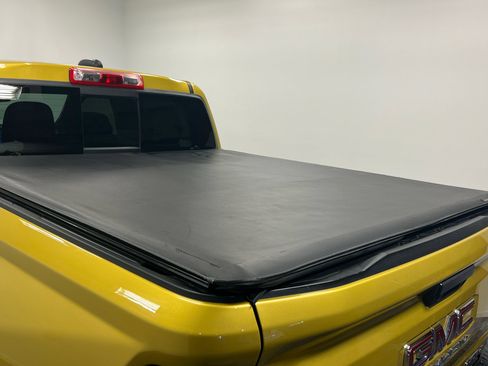 Used 2023 GMC Canyon AT4 w/ AT4 Premium Package image 29