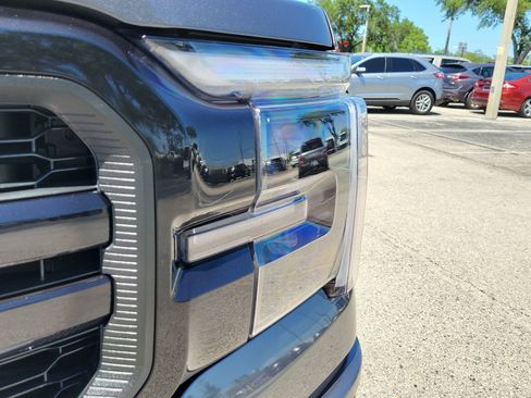 Used 2025 Ford F150 Lariat w/ Equipment Group 501A Mid AWD/4WD image 4