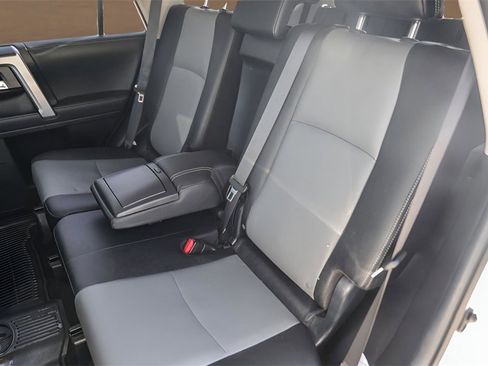 Used 2020 Toyota 4Runner SR5 Premium image 25