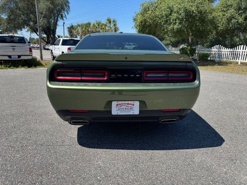 Used 2019 Dodge Challenger SXT AWD/4WD image 32