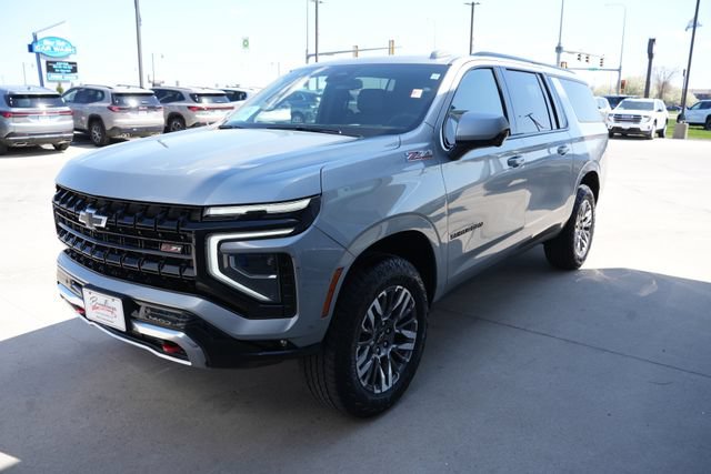 Used 2025 Chevrolet Suburban Z71 AWD/4WD image 34