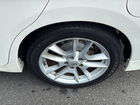 Used 2010 Nissan Maxima 3.5 SV w/ Monitor Pkg FWD image 21