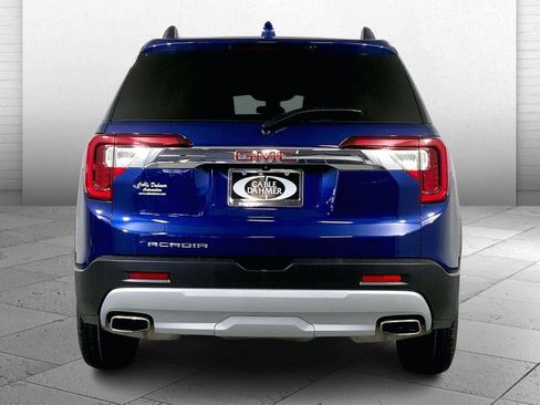 Used 2023 GMC Acadia SLE w/ Driver Convenience Package image 3