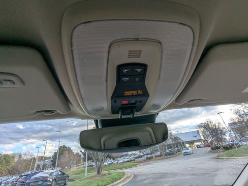 Used 2016 Volvo XC60 T5 Premier w/ Proximity Package image 27