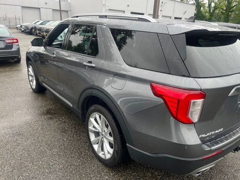 Used 2022 Ford Explorer Platinum w/ Equipment Group 601A AWD/4WD image 7