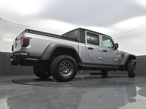 Used 2020 Jeep Gladiator Rubicon AWD/4WD image 32