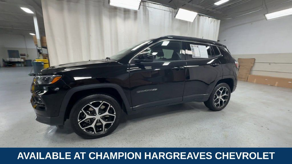 Used 2024 Jeep Compass Limited AWD/4WD image 6