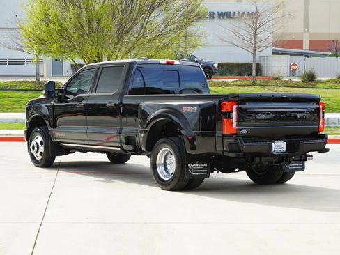 Used 2026 Ford F350 Platinum image 3