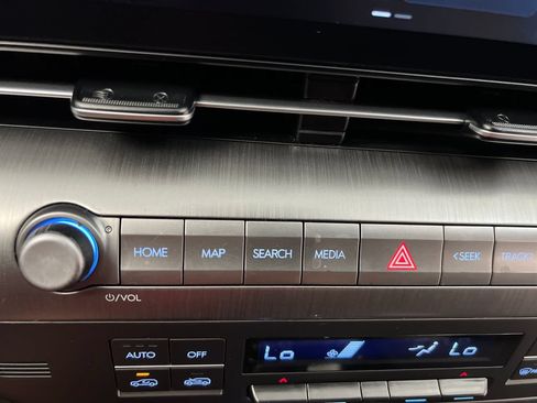 Used 2024 Hyundai Kona SEL FWD image 55