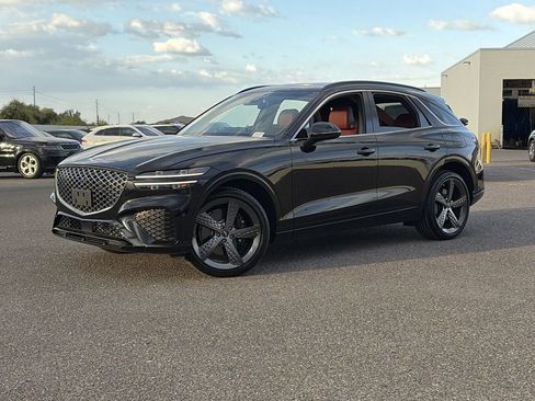 Used 2025 Genesis GV70 3.5T Sport w/ Sport Advanced Package image 3