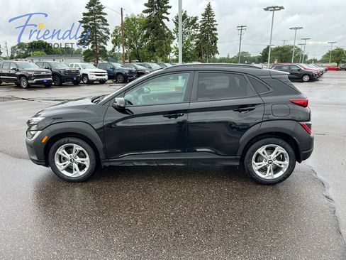 Used 2022 Hyundai Kona SEL w/ Convenience Package AWD/4WD image 2