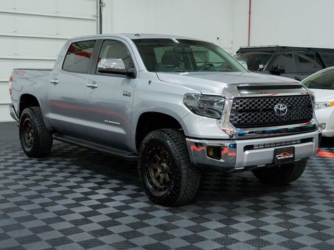 Used 2016 Toyota Tundra Limited w/ Limited Premium Package AWD/4WD image 11