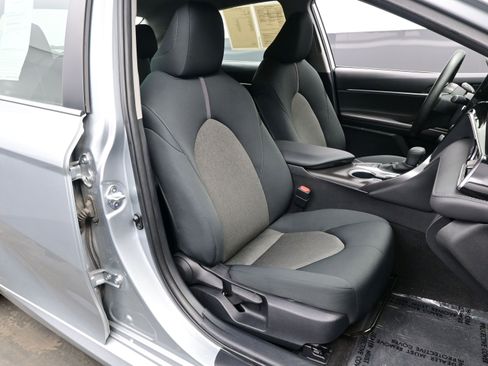 Used 2023 Toyota Camry LE image 14