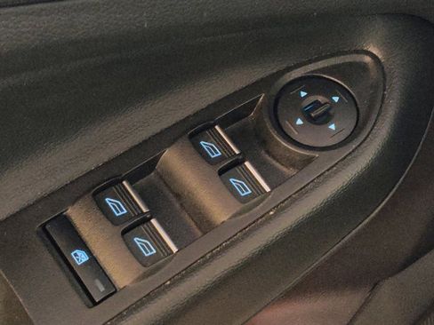 Used 2018 Ford Escape Titanium w/ Ford Safe & Smart Package FWD image 27