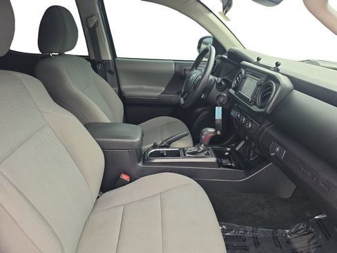 Used 2019 Toyota Tacoma SR w/ SR Convenience Package RWD image 18