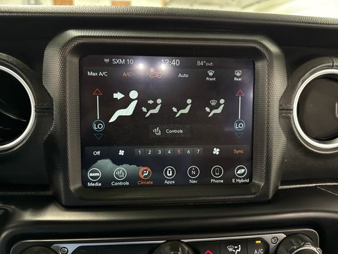 Used 2022 Jeep Wrangler Unlimited Rubicon 4xe w/ Cold Weather Group image 19