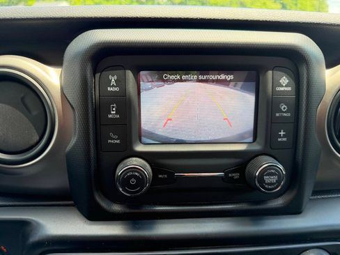 Used 2019 Jeep Wrangler Unlimited Sport S AWD/4WD image 26