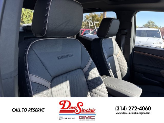 New 2026 GMC Canyon Denali AWD/4WD image 25