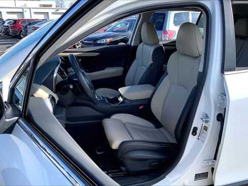 Certified 2024 Subaru Outback Limited w/ Popular Package #2 image 8