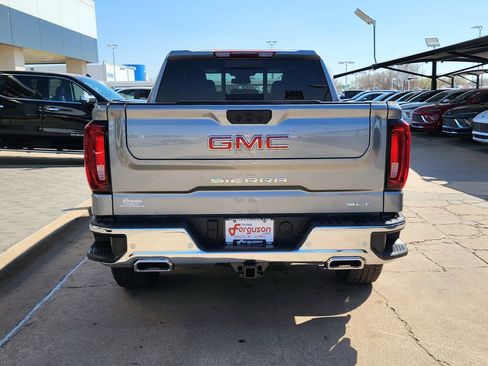 New 2026 GMC Sierra 1500 SLT image 5