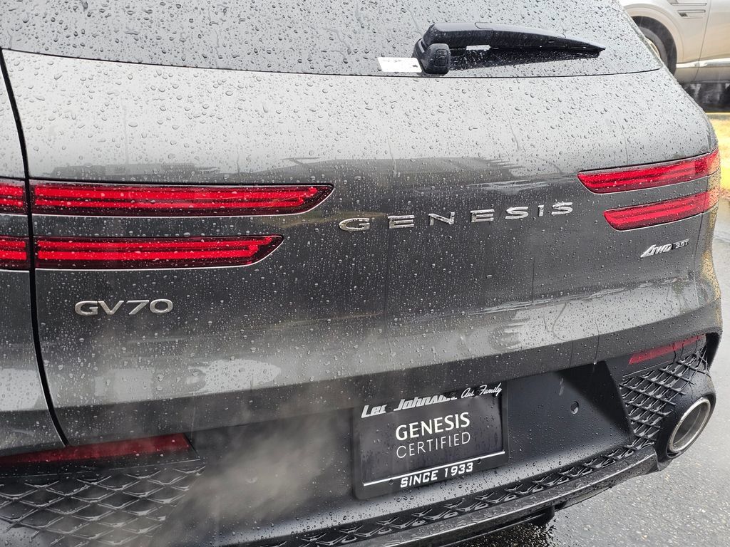 Certified 2025 Genesis GV70 3.5T Sport AWD/4WD image 25
