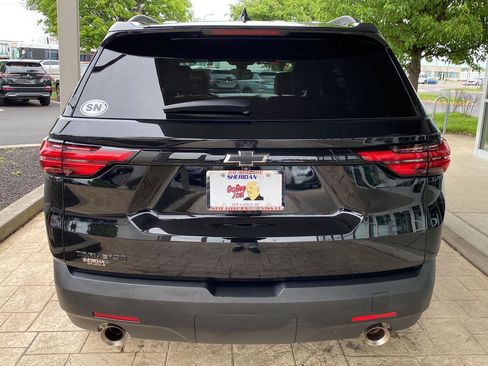 Used 2023 Chevrolet Traverse LS w/ Midnight/Sport Edition FWD image 6