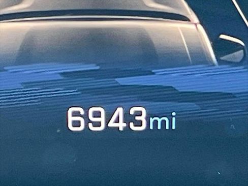 Used 2025 Chevrolet Traverse LT image 27