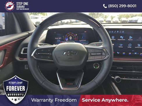 Used 2024 Chevrolet Traverse Z71 w/ Enhanced Driving Package AWD/4WD image 17